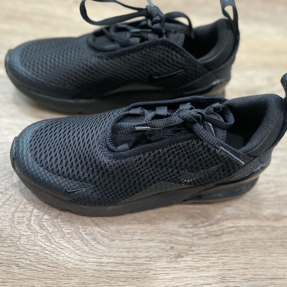 Nike Air Max 270. Like new. Only worn once. No box.